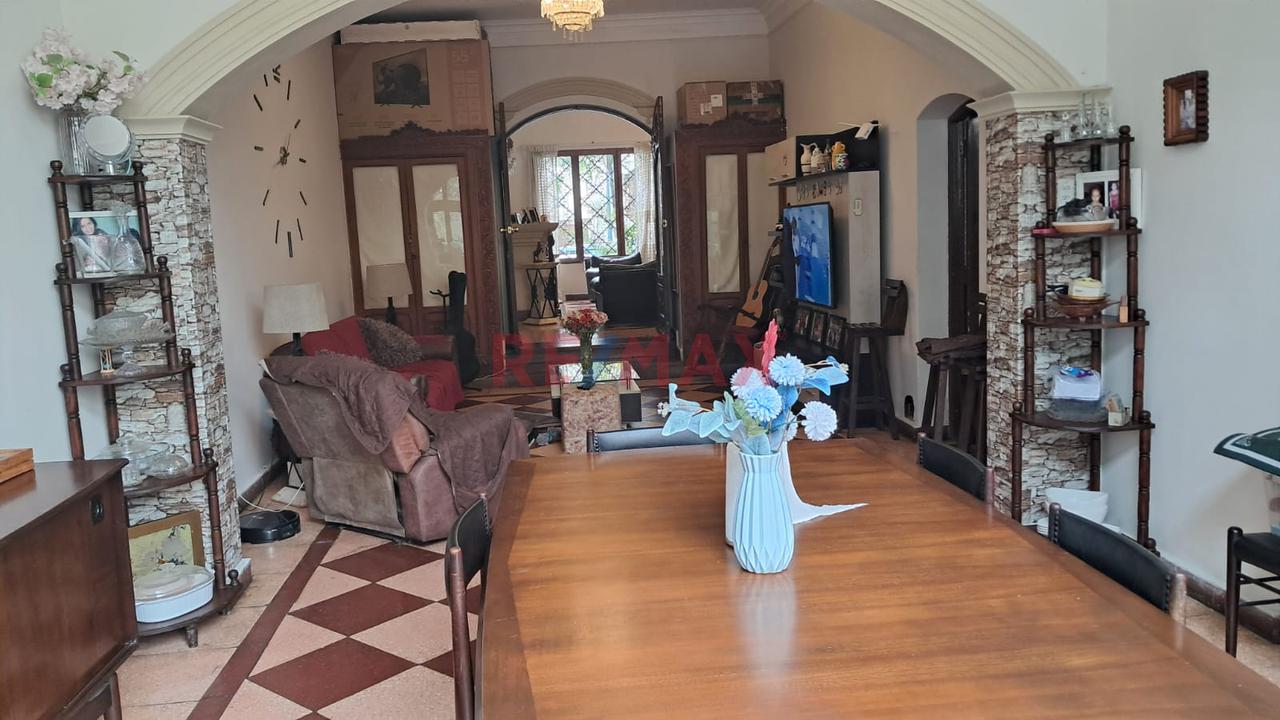 🏗️ **Oportunidad Para Constructores Y Desarrolladores – Terreno En San Isidro**  📍 **Prolongación Arenales, Cuadra 3 – San Isidro**  Excelente Oportunidad De Inversión Para Desarrollar Un **Proyecto - 8