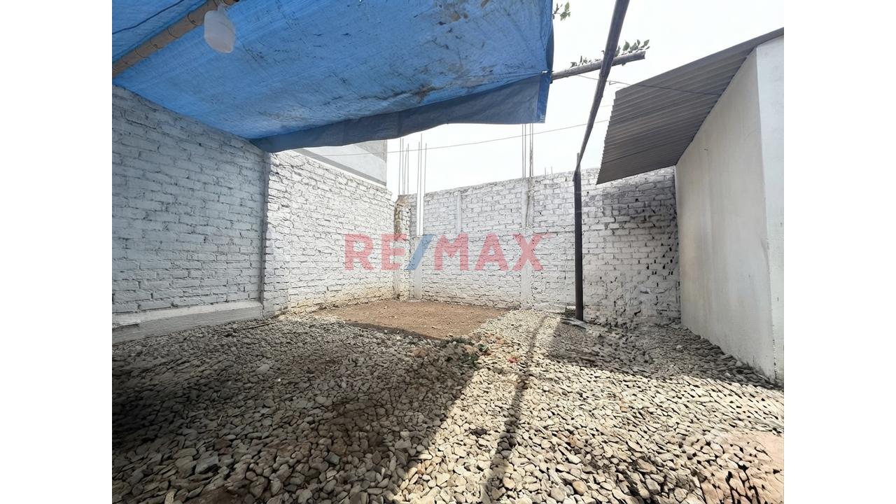 Venta Casa Como Terreno, Calle San Jorge A 2 Cdras De La Playa Acapulco, Las Delicias - 9