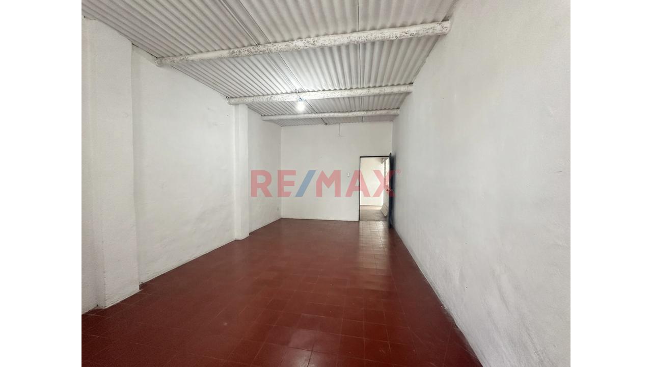 Venta Casa Como Terreno, Calle San Jorge A 2 Cdras De La Playa Acapulco, Las Delicias - 4