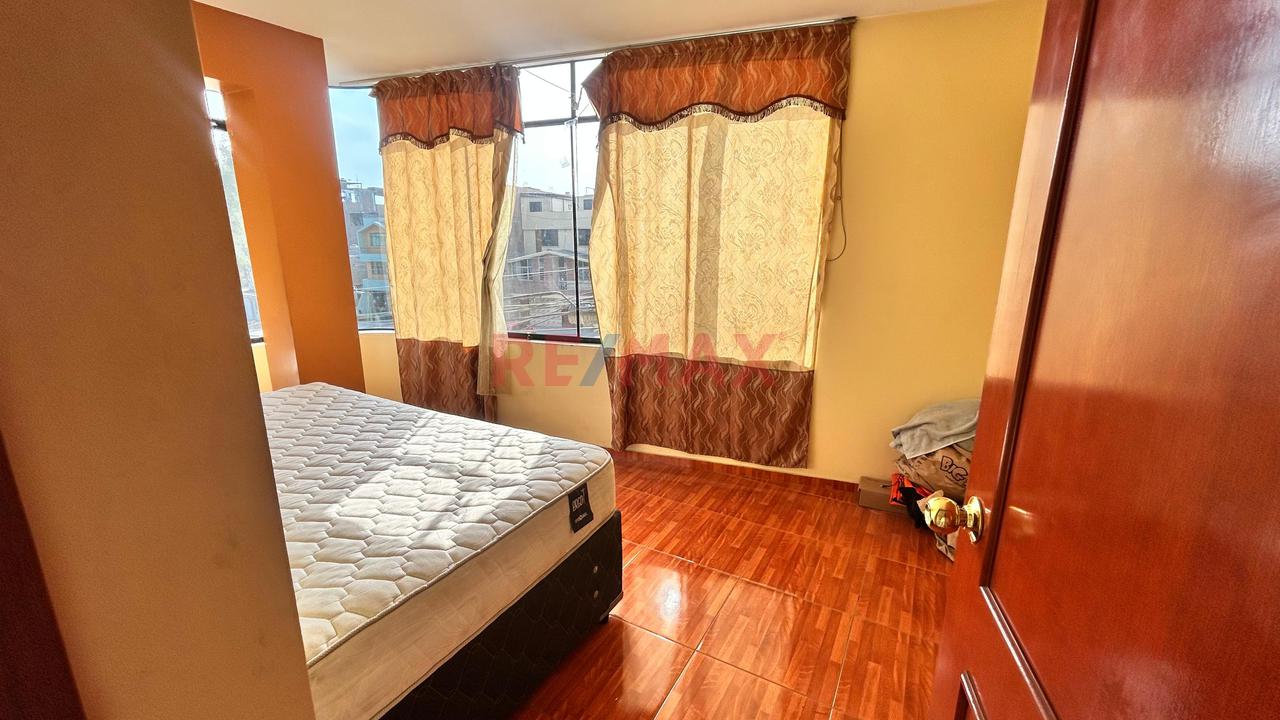 Se Vende Lindo Departamento En Avenida Andahuaylas, Esquina, A Pocos Pasos De La Panamericana Norte Y La Av. Las Palmeras. — foto 10