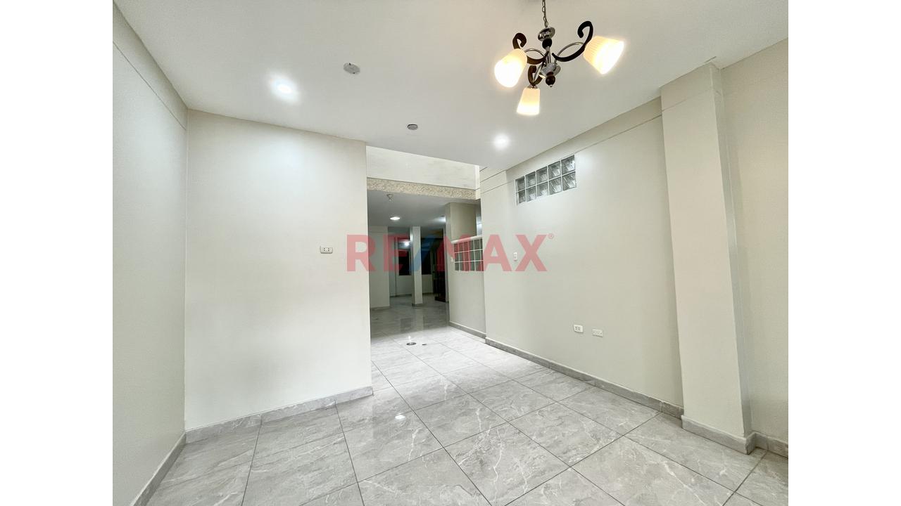 Casa en Alquiler ubicado en Av. Jorge Chávez 219 Casa en Alquiler ubicado en Av. Jorge Chávez 219
