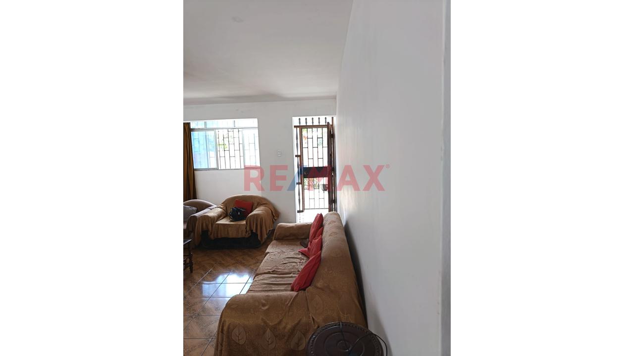 Se Vende Multifamiliar De 3 Pisos En Av. Los Faisanes-Chorrillos - 7