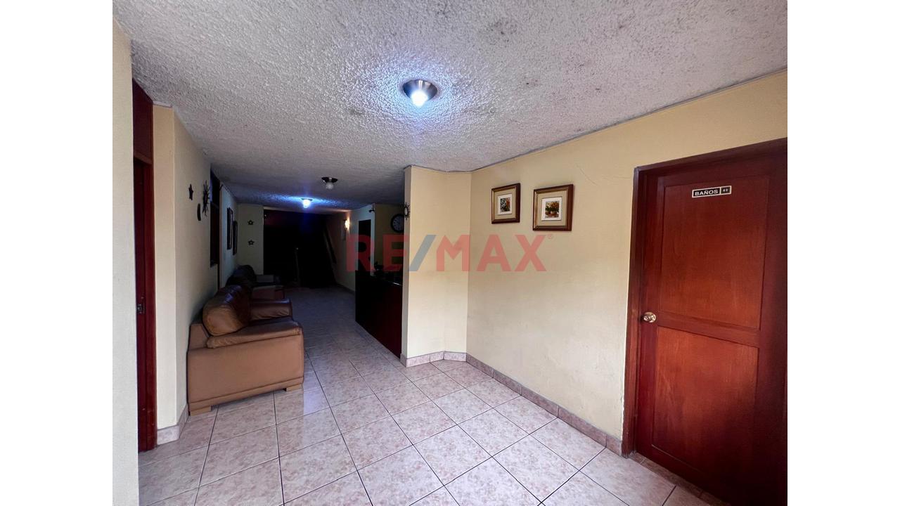 Venta De Casa - Oficina En Surco - 618 M² - Ubicación Estratégica - 3