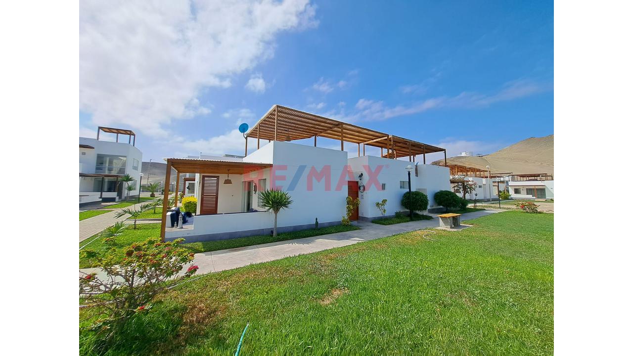 🌊 Oportunidad: Casa De Playa Remodelada - Condominio Playa Azul - 2