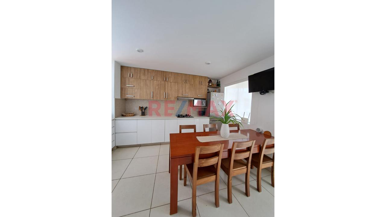 🌊 Oportunidad: Casa De Playa Remodelada - Condominio Playa Azul - 4