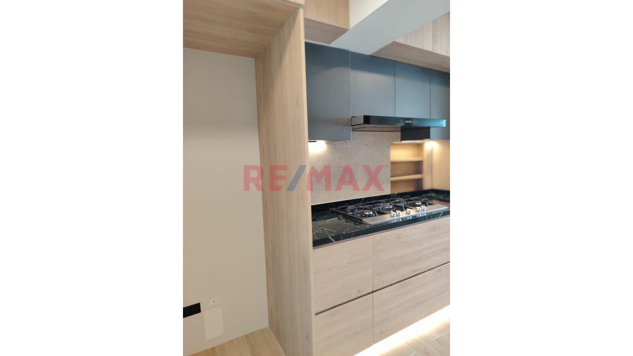 Exclusivo Dúplex Con Vista Al Mar En El Malecón Armendáriz – Miraflores - 9