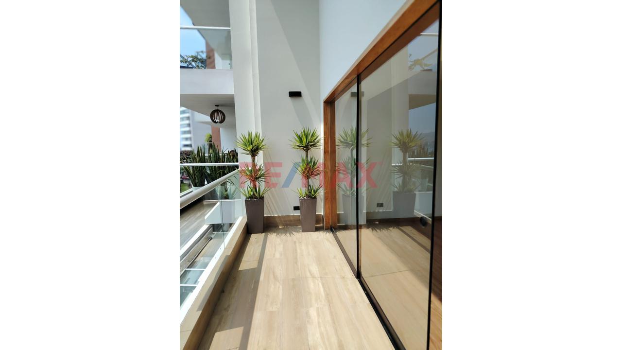 Exclusivo Dúplex Con Vista Al Mar En El Malecón Armendáriz – Miraflores - 12