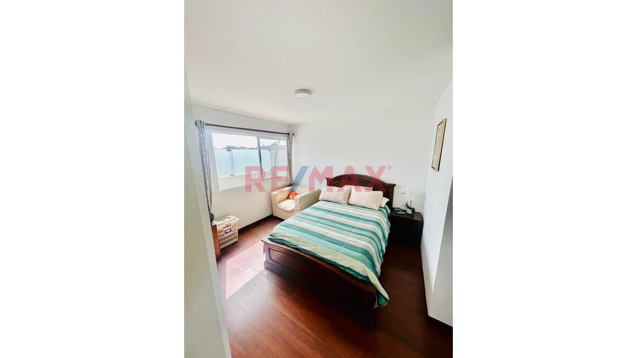 Dúplex En Miraflores Con Amplia Azotea Privada — foto 9