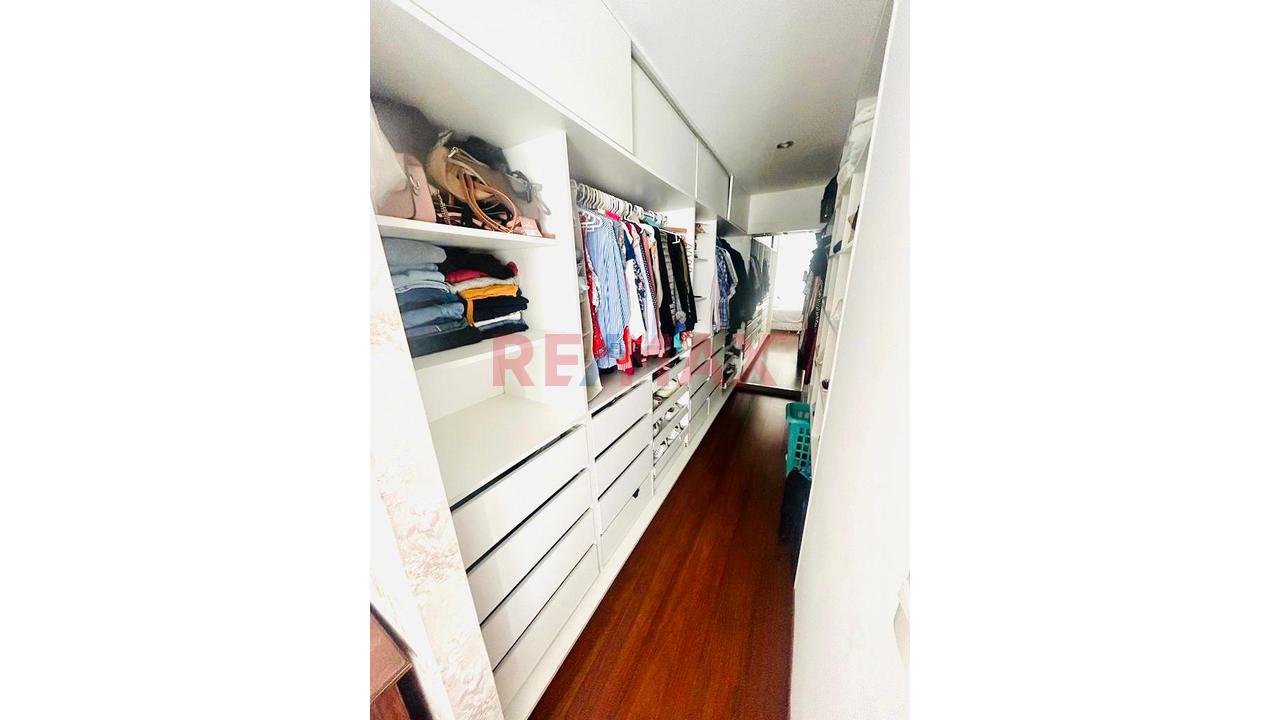 Dúplex En Miraflores Con Amplia Azotea Privada — foto 10