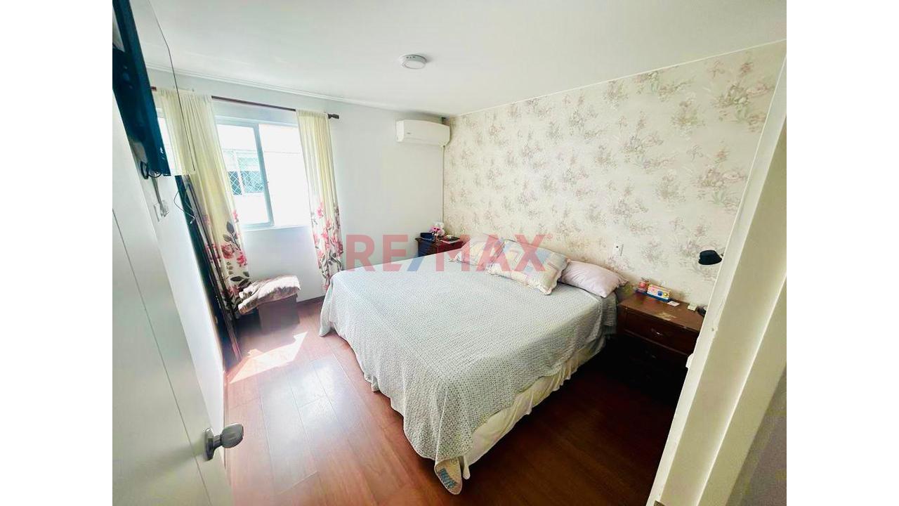 Dúplex En Miraflores Con Amplia Azotea Privada — foto 11