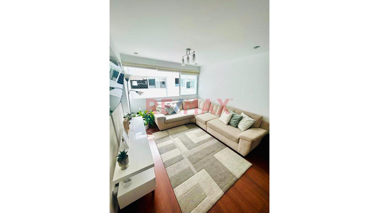Dúplex En Miraflores Con Amplia Azotea Privada