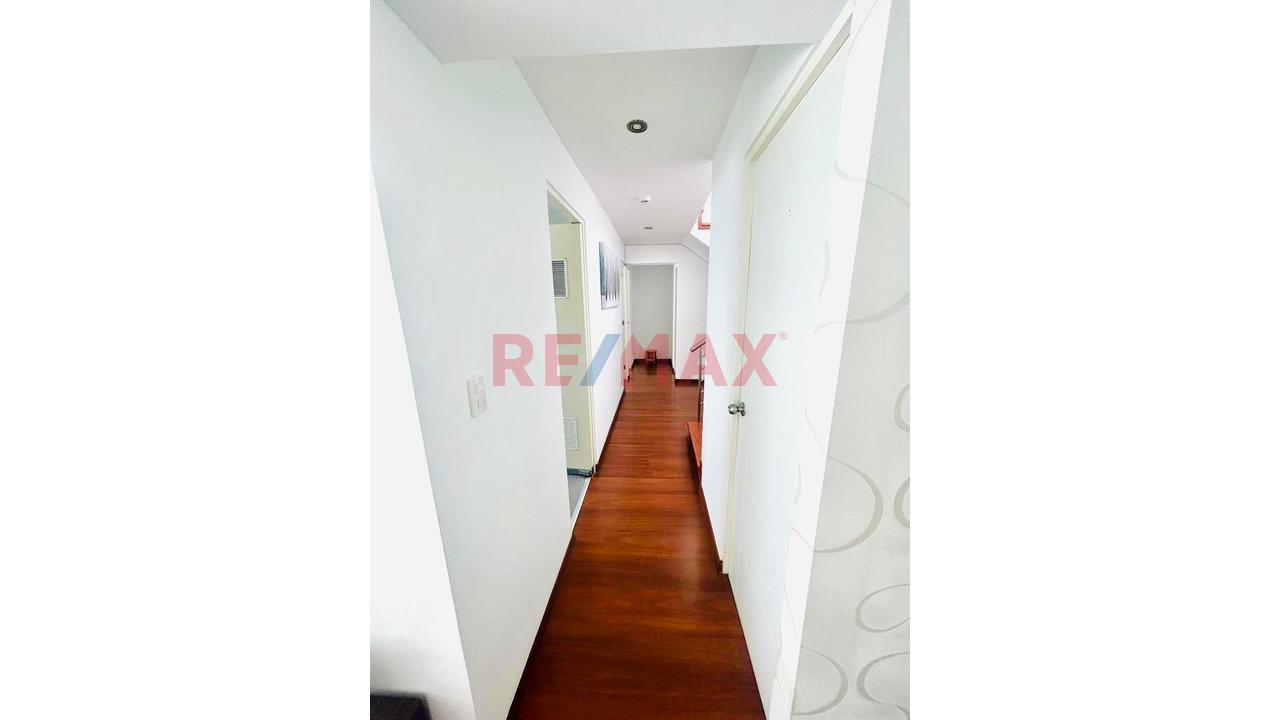 Dúplex En Miraflores Con Amplia Azotea Privada — foto 6