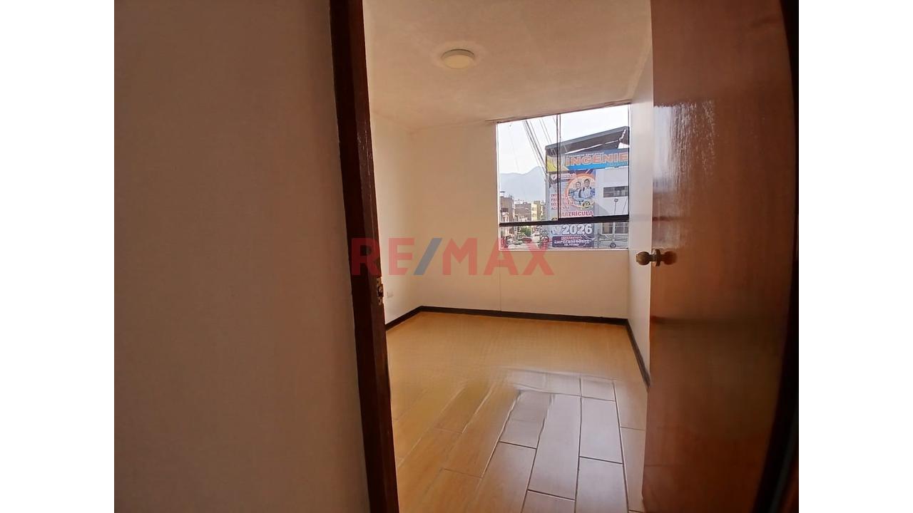 Venta | Departamento Remodelado – Condominio El Trébol, Los Olivos  62M2. — foto 15