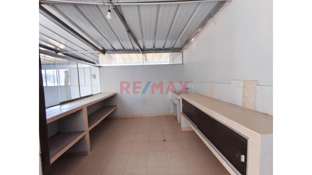 Local Comercial Flexible De Estructura Metálica En Sachaca - Pampa De Camarones - 4