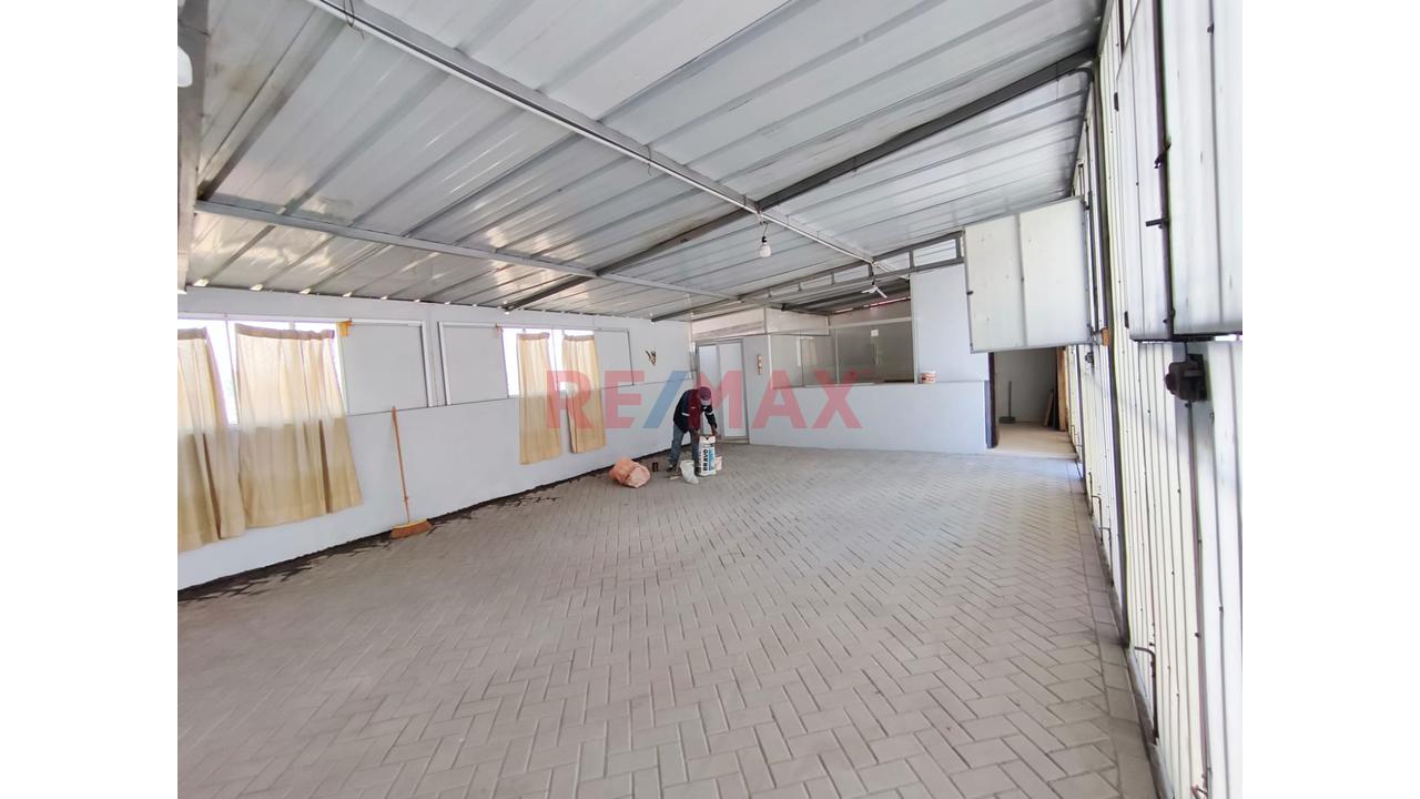 Local Comercial Flexible De Estructura Metálica En Sachaca - Pampa De Camarones - 2