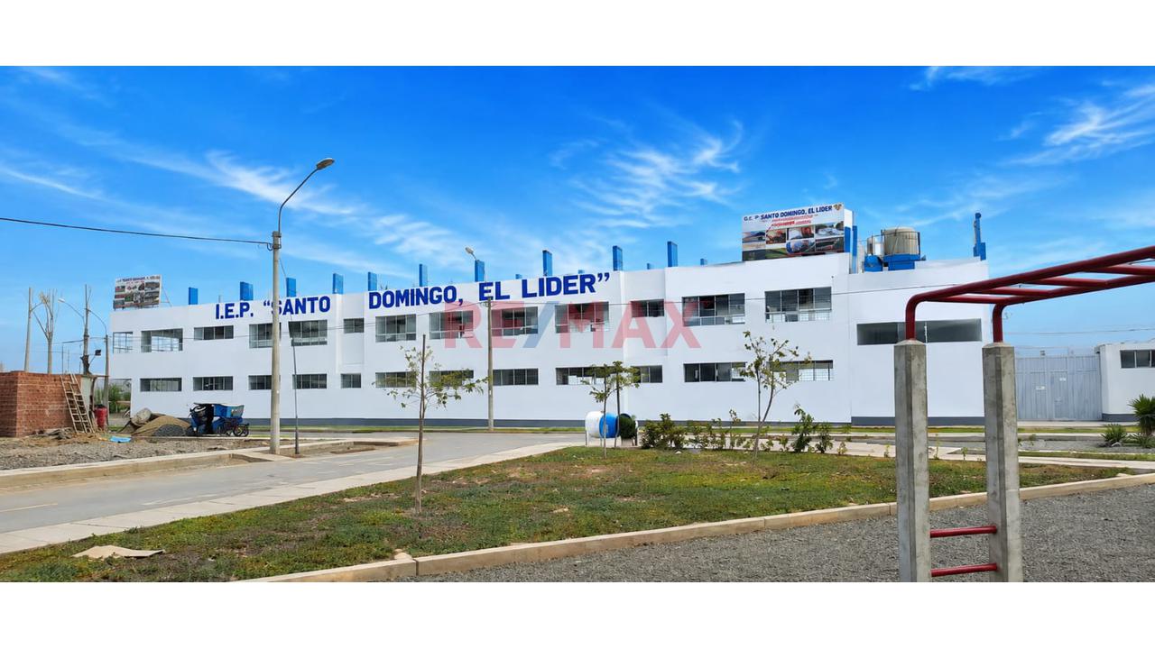 Venta De Terreno  En Avenida De Doble Via De 90M2 En Urb. Los Ficus De Carabayllo Etapa V — foto 3