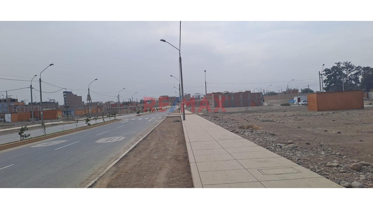 Venta De Terreno  En Avenida De Doble Via De 90M2 En Urb. Los Ficus De Carabayllo Etapa V — foto 5