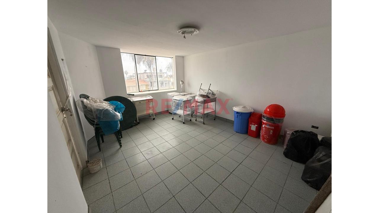 Venta De Casa En Chorrillos - Zona Segura Y Residencial - 7