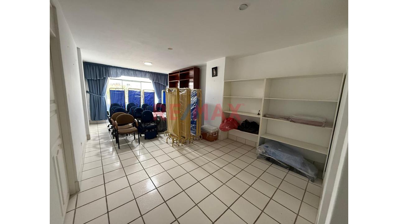 Venta De Casa En Chorrillos - Zona Segura Y Residencial - 19