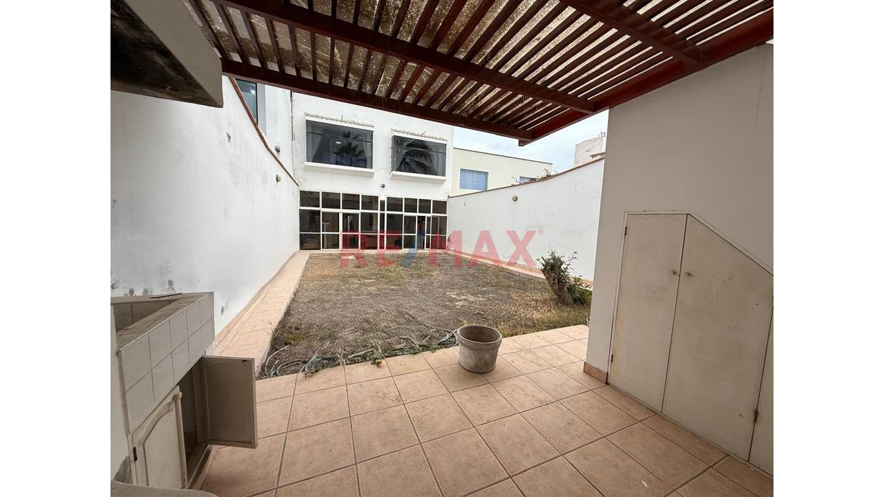 Venta De Casa En Chorrillos - Zona Segura Y Residencial - 21