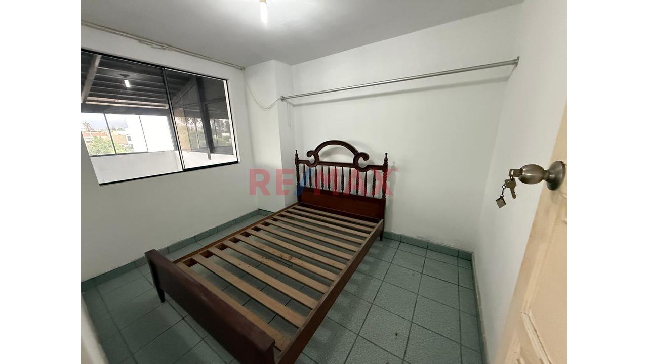 Venta De Casa En Chorrillos - Zona Segura Y Residencial - 12