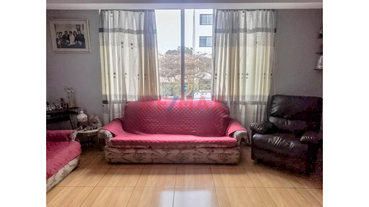 Amplio Departamento Con Ascensor Y Vista A La Calle – 106 M² - 4