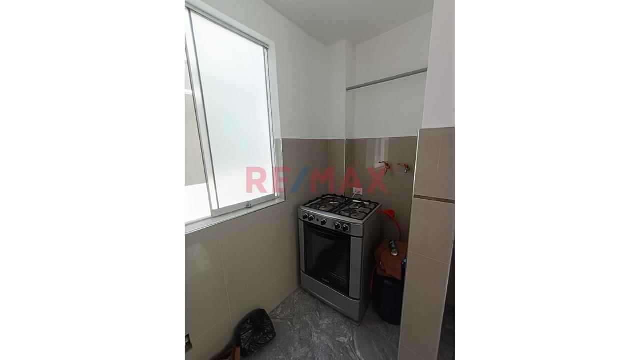 🏡 Vendo Departamento  En Surco  Con Amplia Terraza  – Frente Al Parque — foto 12