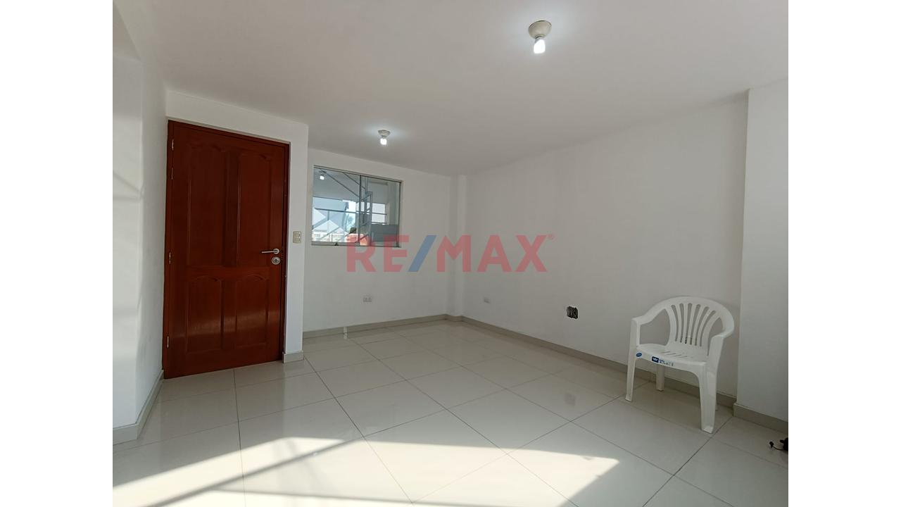🏡 Vendo Departamento  En Surco  Con Amplia Terraza  – Frente Al Parque — foto 9