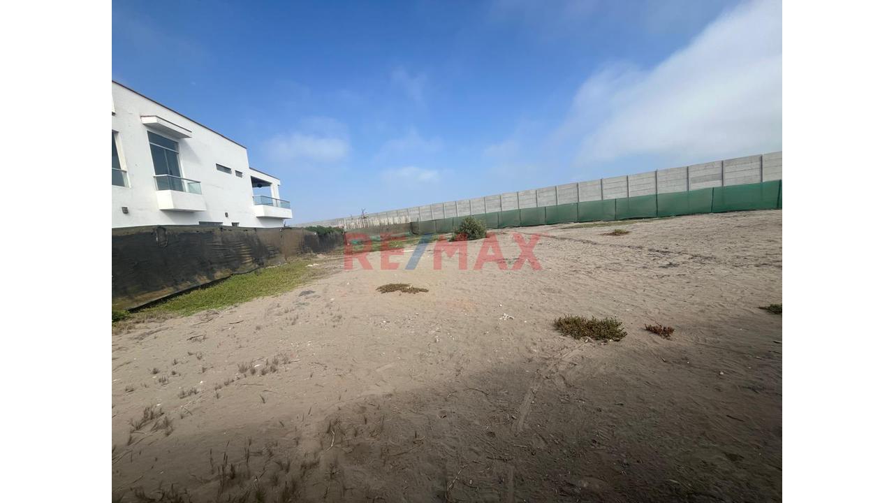 Venta De Terreno De Playa 630M2 En  Condominio Costa Del Campo San Antonio, Cañete — foto 2