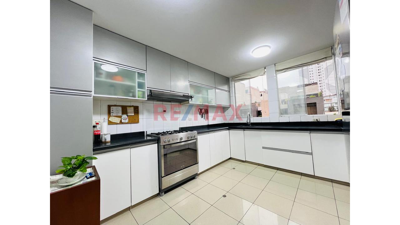 Venta De Hermoso Departamento En- Surco — foto 12