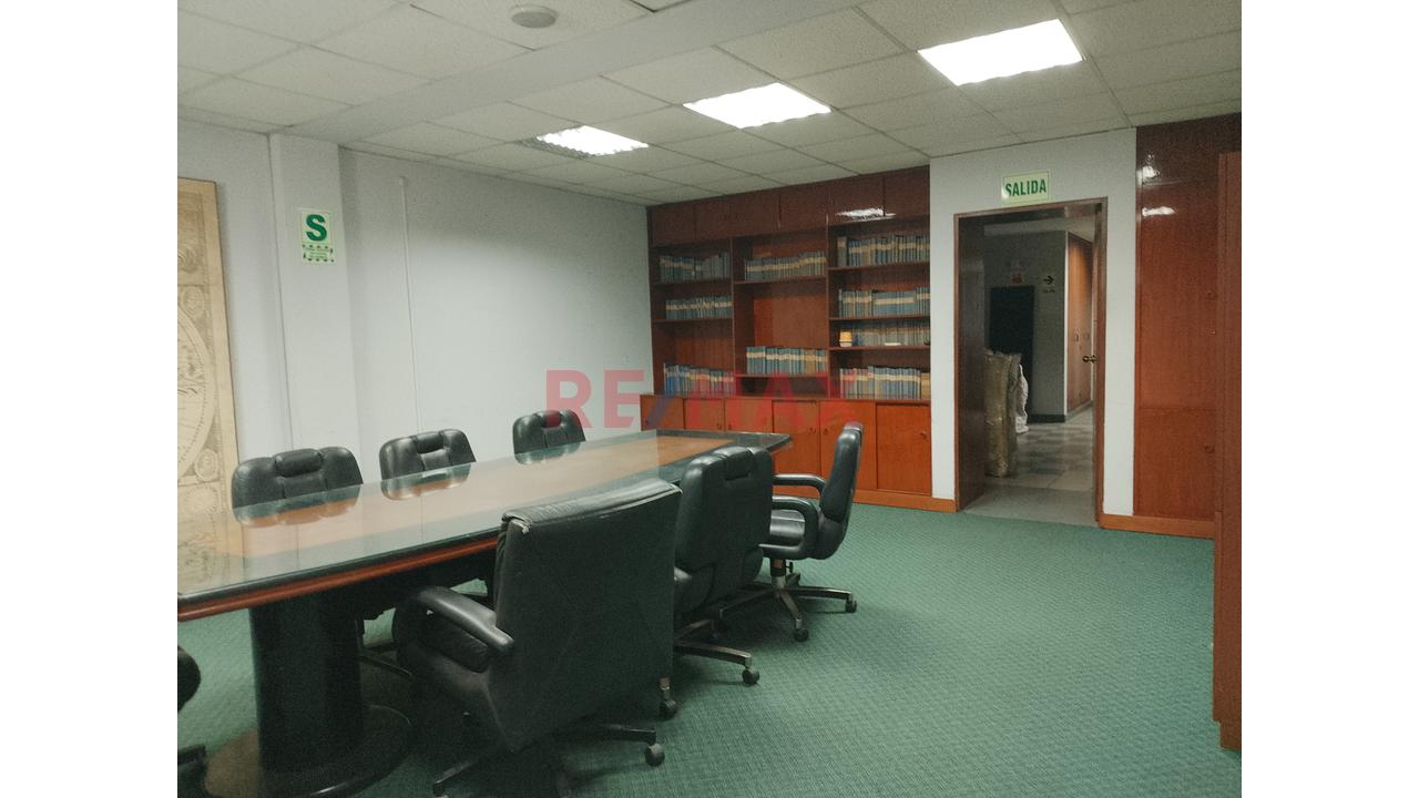 Alquiler Oficinas Amobladas En Santa Beatriz, Zona Segura Con 02 Estacionamientos — foto 10