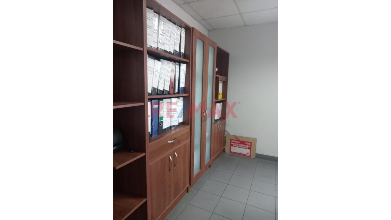 Alquiler Oficinas Amobladas En Santa Beatriz, Zona Segura Con 02 Estacionamientos — foto 7
