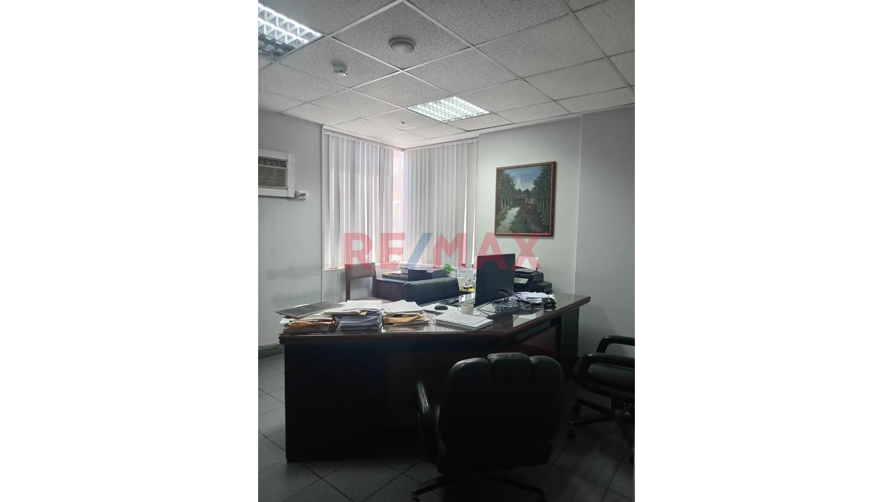 Alquiler Oficinas Amobladas En Santa Beatriz, Zona Segura Con 02 Estacionamientos — foto 3