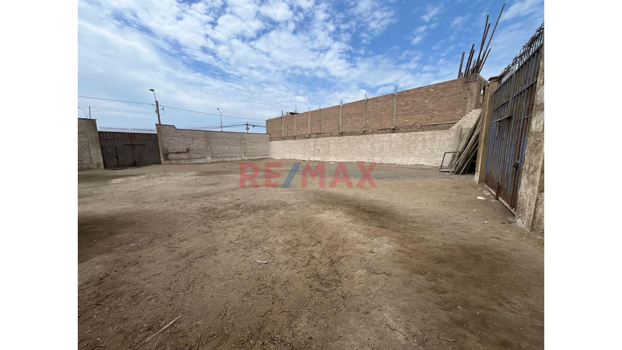 Local comercial de 360 m² en Punta Negra — foto 2