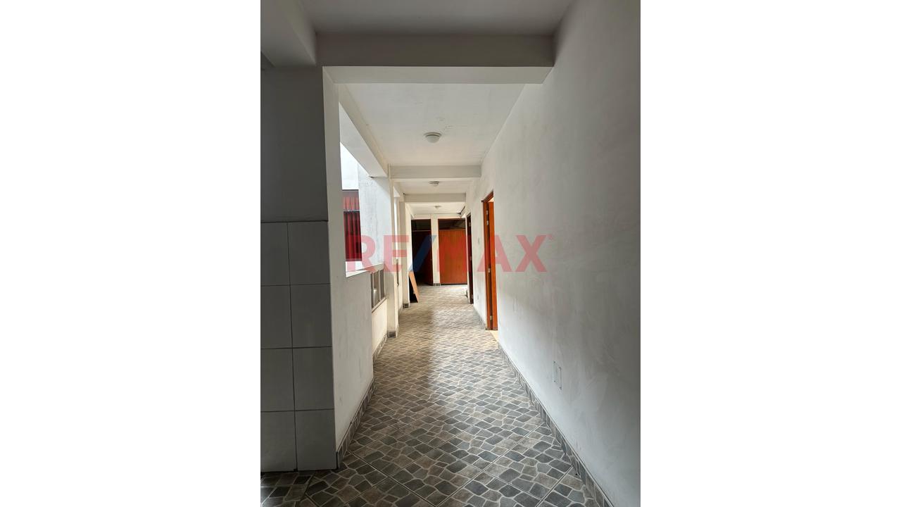 Casa de 14 dormitorios en Los Olivos, 225 m² — foto 2