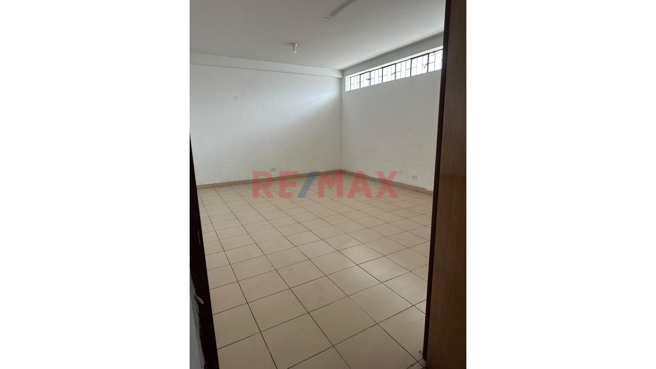 Oportunidad De Inversión En Villasol – Casa Comercial/ Multifamiliar - 5