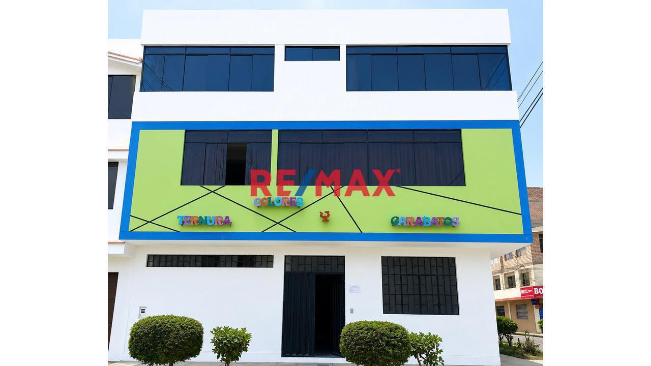 Oportunidad De Inversión En Villasol – Casa Multifamiliar / Comercial