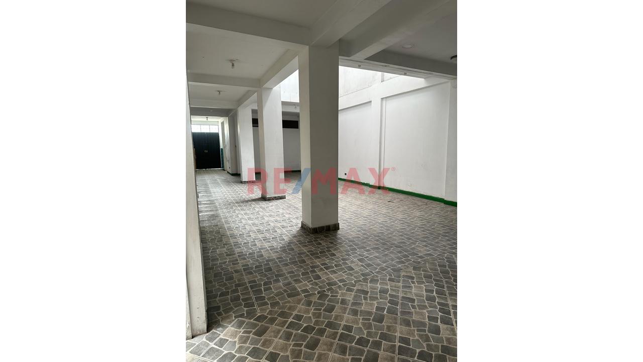 Oportunidad De Inversión En Villasol – Casa Comercial/ Multifamiliar - 3