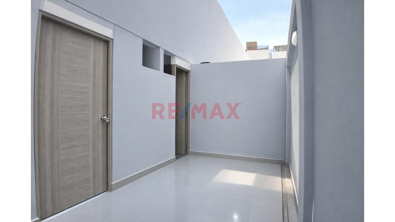 Local Comercial De Estreno En Cayma - 3