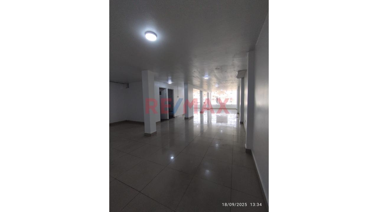 Oportunidad única Local comercial ubicado en Los Olivos Oportunidad única Local comercial ubicado en Los Olivos