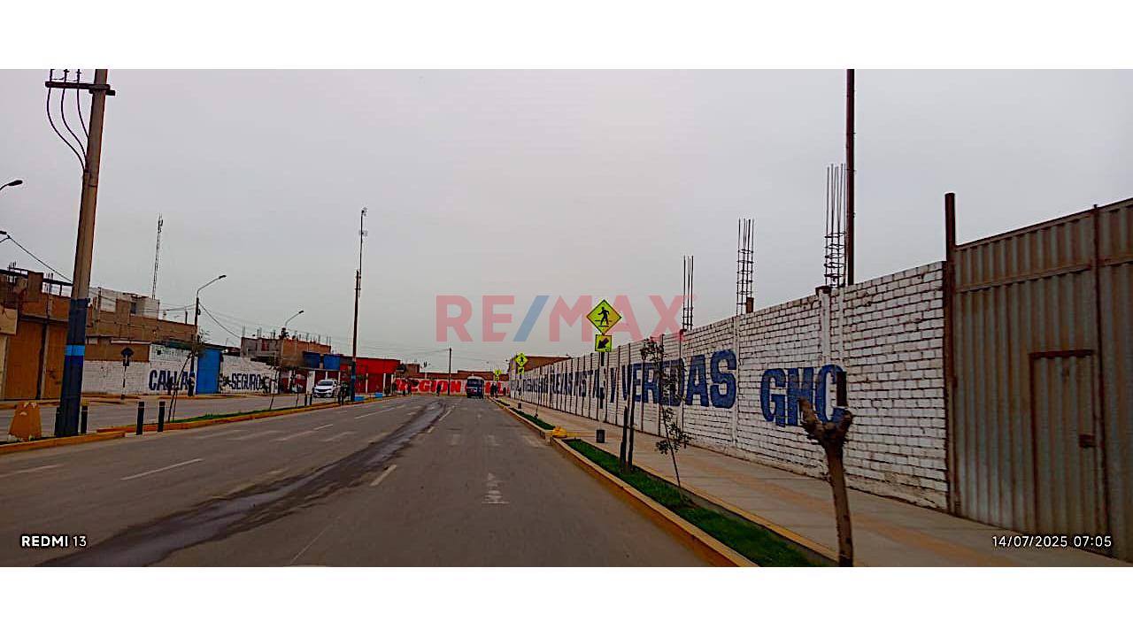 Terreno En Venta – Doble Frontera – Oquendo, Callao Avenida Bertello Con Alisos — foto 9