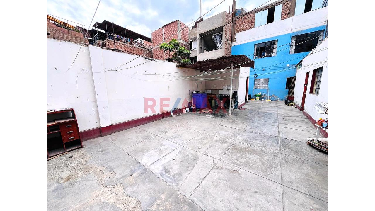 Venta De Departamento En Primer Piso 240 M2 Con Cochera Y Patio — foto 12