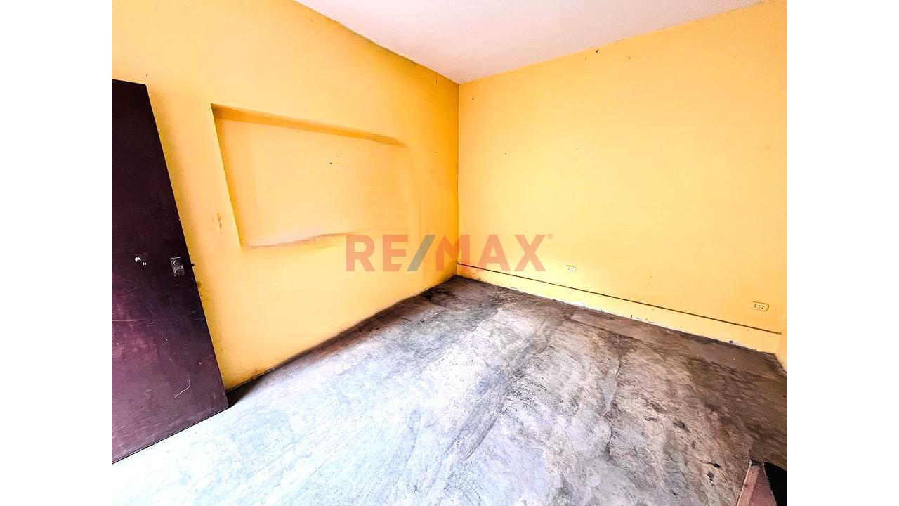 Venta De Departamento En Primer Piso 240 M2 Con Cochera Y Patio — foto 7