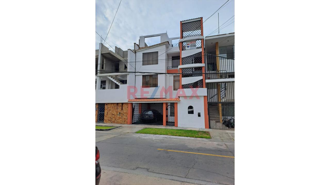 Venta De Departamento En Urb. San Joaquin - Bellavista - $ 123,000