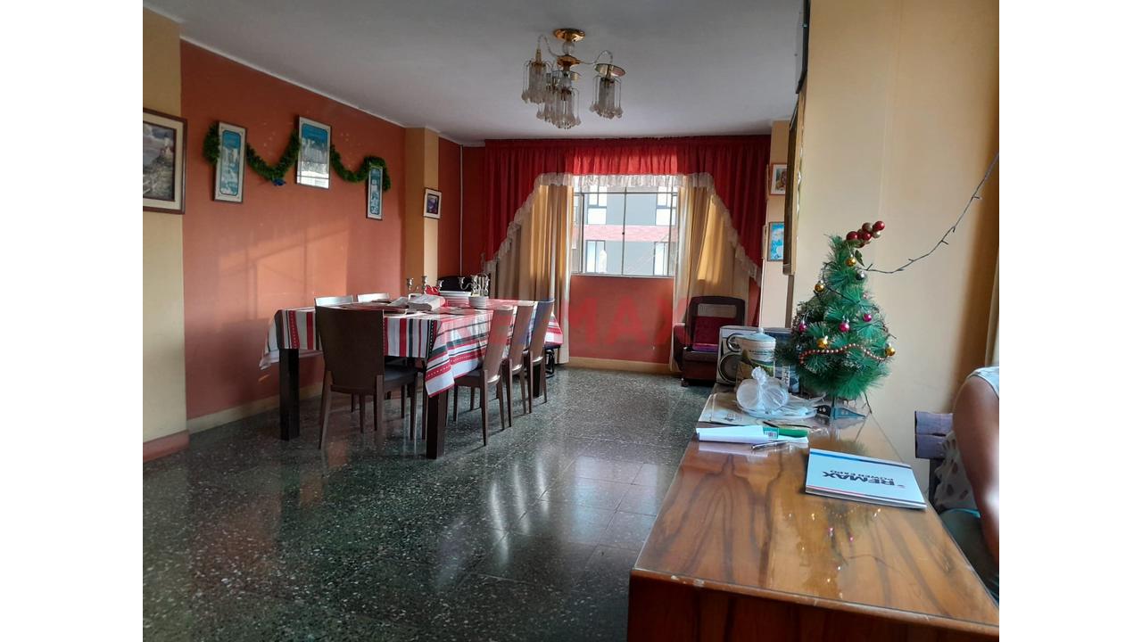 Venta De Departamento 3Er. Piso En Esquina - Pueblo Libre - 5