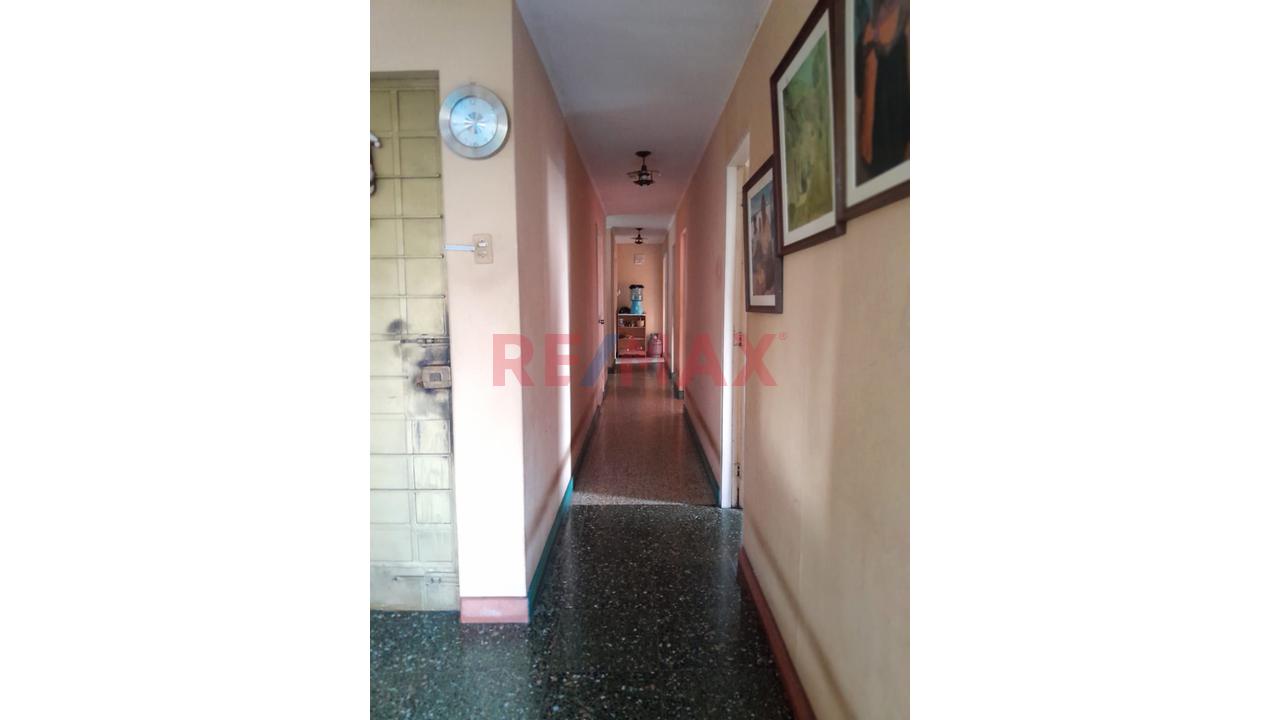 Venta De Departamento 3Er. Piso En Esquina - Pueblo Libre - 10