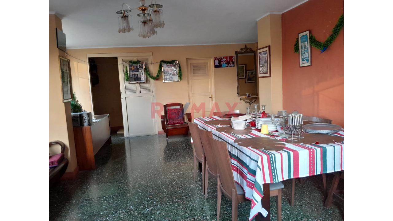Venta De Departamento 3Er. Piso En Esquina - Pueblo Libre - 8