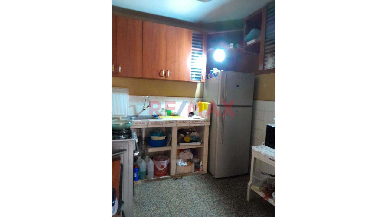 Venta De Departamento 3Er. Piso En Esquina - Pueblo Libre - 17