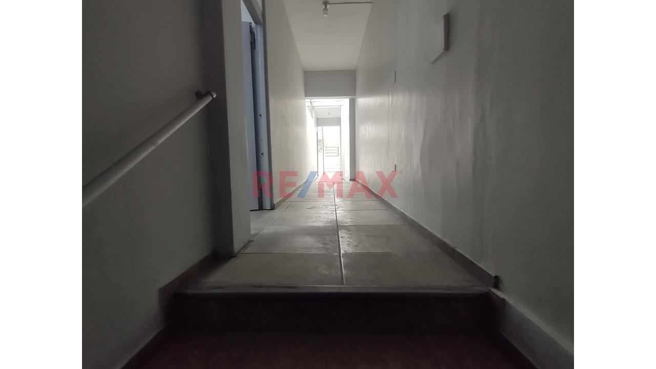 Alquiler De Departamento En El Rimac - 16