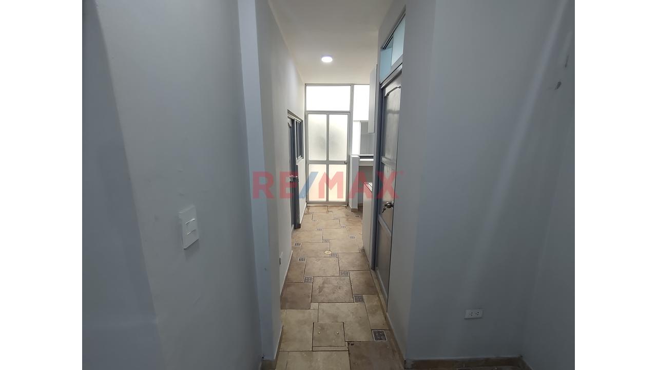 Alquiler De Departamento En El Rimac - 14